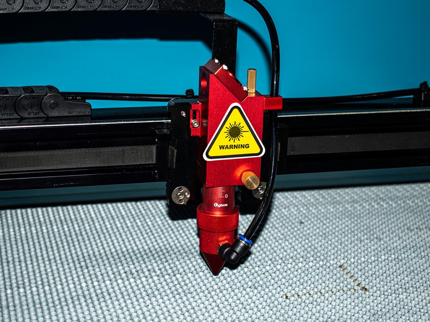 maquina-de-corte-e-gravacao-a-laser-900x600mm-80w-caneta